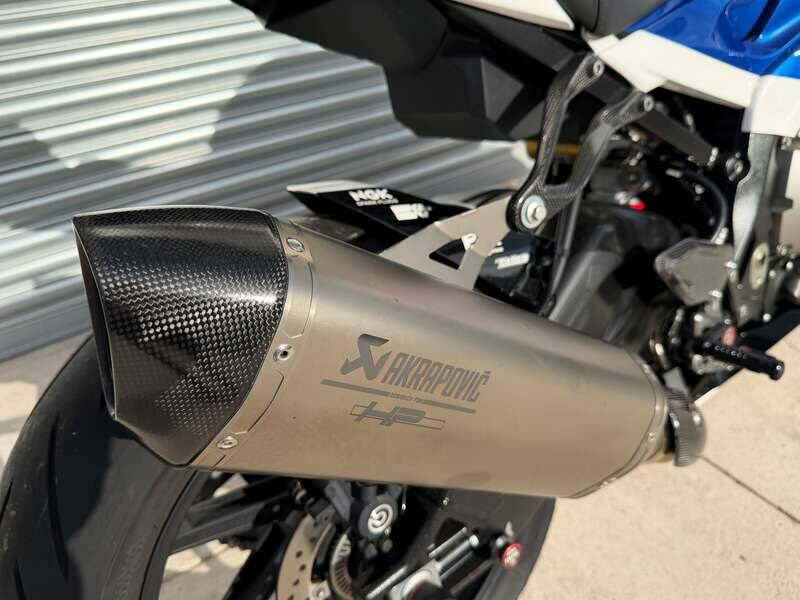 Bild 27/33 von BMW S 1000RR 'TYCO' BSB Race Replica (2016)