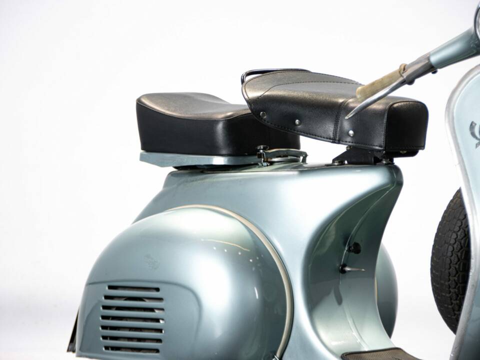 Bild 11/35 von Piaggio Vespa 150 (1960)