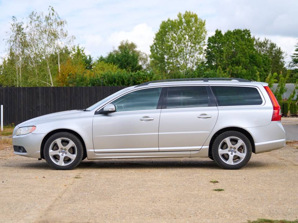 Imagen 2/50 de Volvo V70 AWD (2009)
