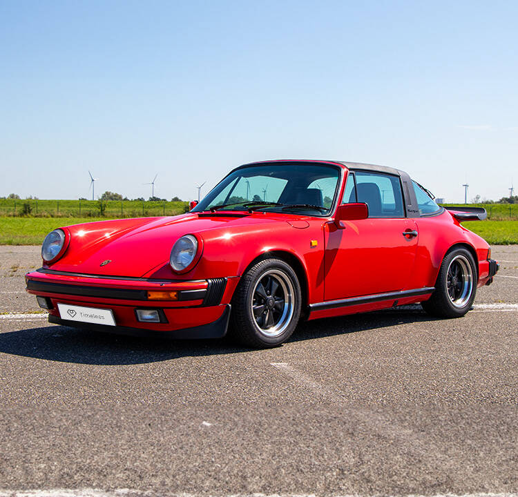 Imagen 2/35 de Porsche 911 Carrera 3.2 (1985)