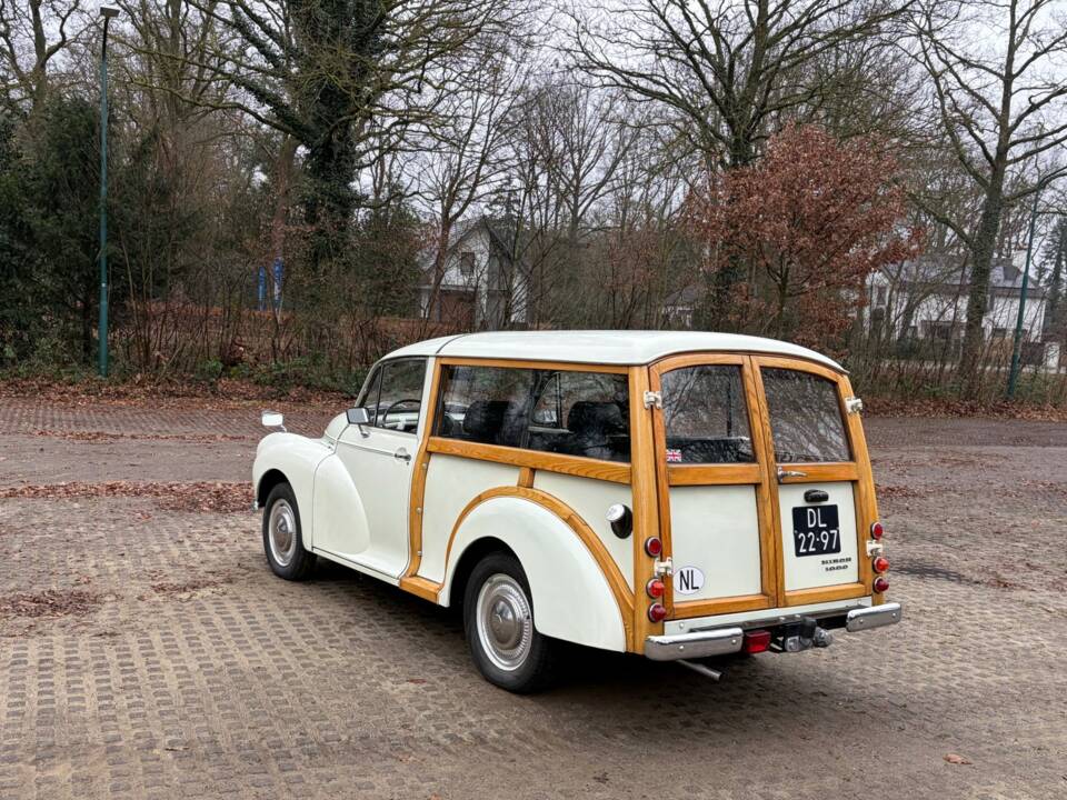 Image 2/4 of Morris Minor 1000 Traveller (1970)