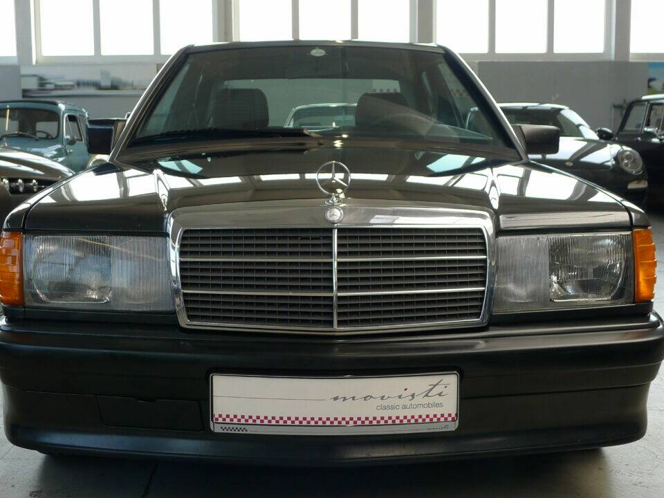 Image 1/49 of Mercedes-Benz 190 E 2.3-16 (1984)