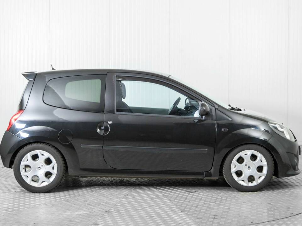 Bild 10/41 von Renault Twingo 1.2 16V (2008)