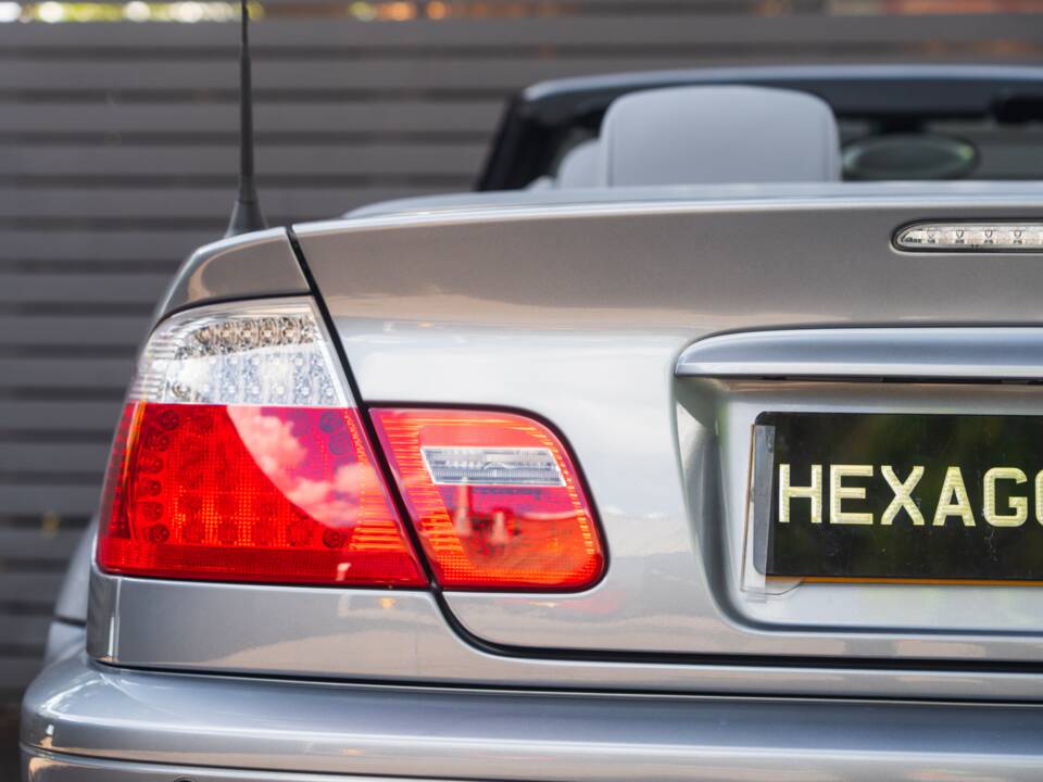 Immagine 13/70 di BMW M3 (2004)