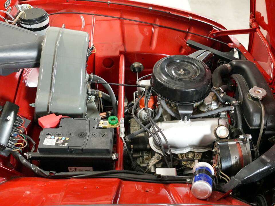 Image 5/34 of Saab 96 V4 (1967)