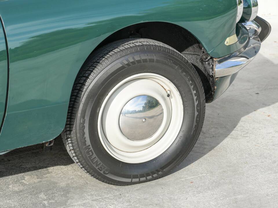 Image 34/43 of Citroën ID 19 Break (1967)