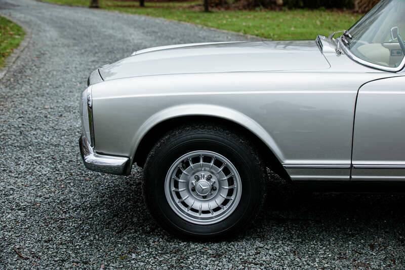 Image 34/35 of Mercedes-Benz 280 SL (1969)