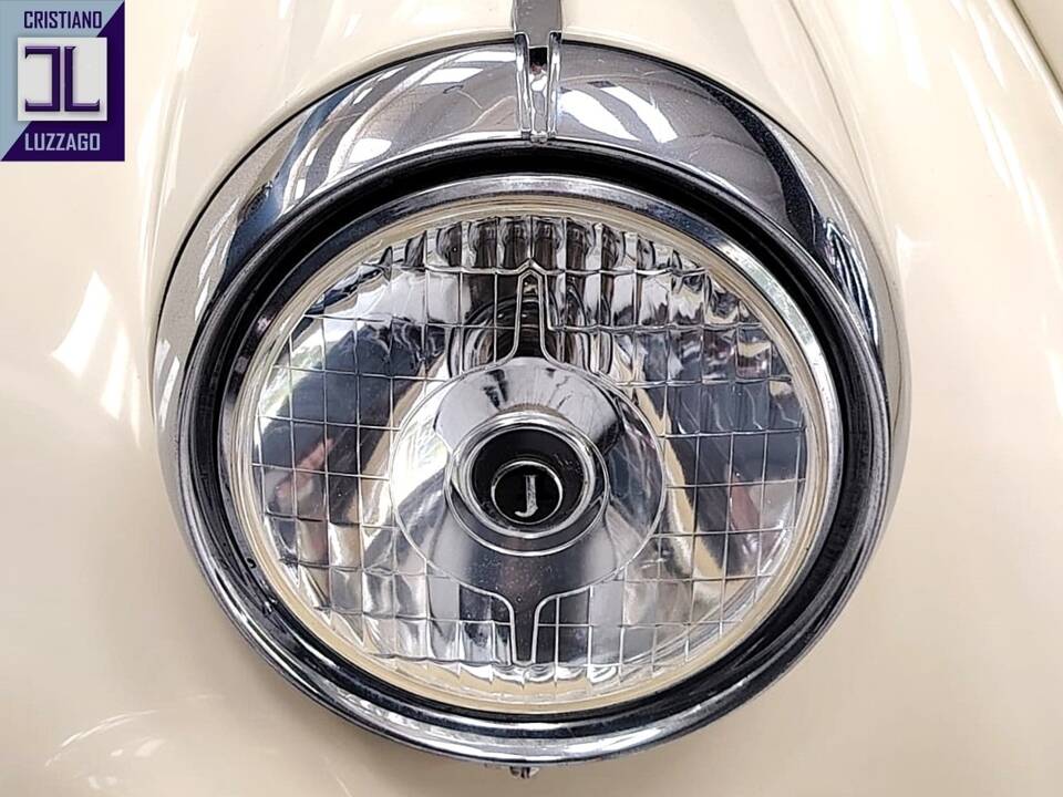 Image 21/74 of Jaguar XK 140 OTS (1956)