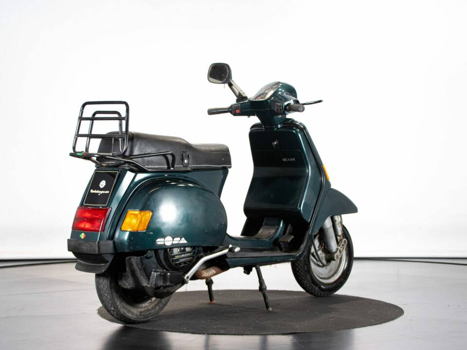 Bild 4/50 von Piaggio Vespa Cosa 150 (1990)