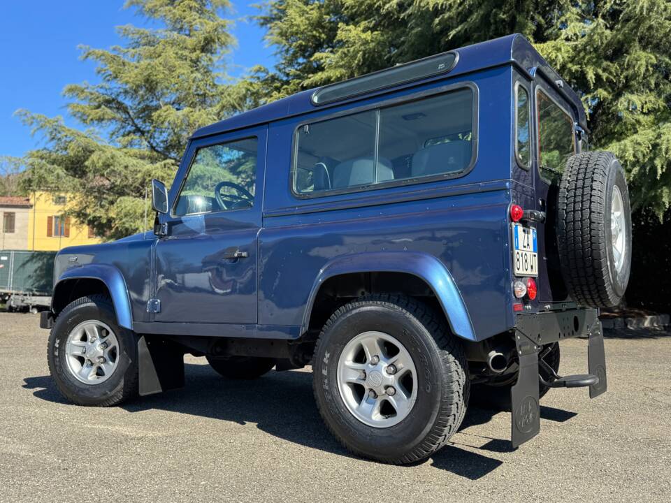Bild 12/55 von Land Rover Defender 90 Heritage (2006)