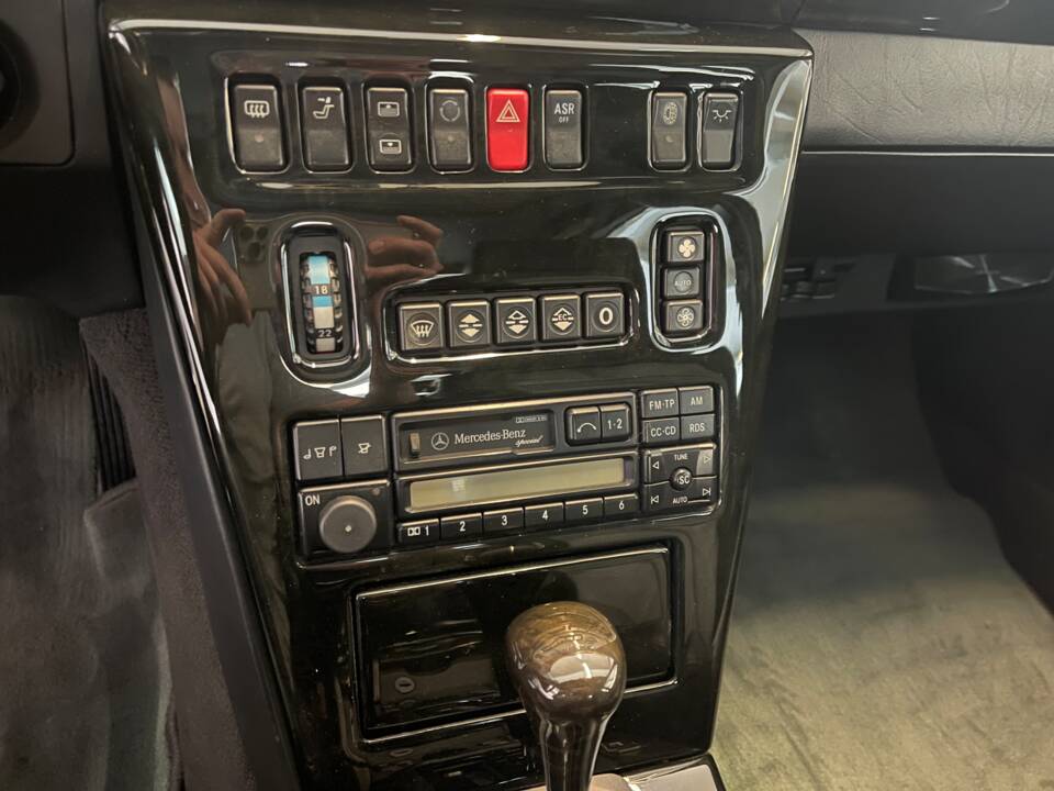 Bild 15/19 von Mercedes-Benz E 60 AMG (1993)