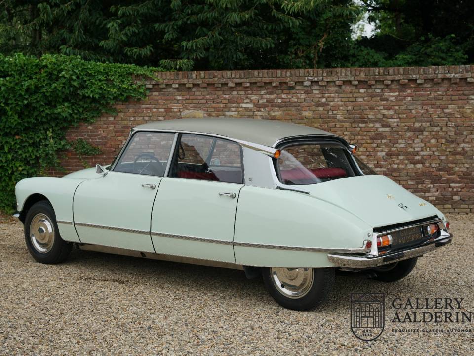 Bild 2/50 von Citroën DS 21 Pallas (1967)
