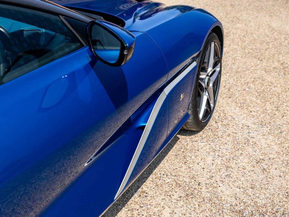 Bild 20/50 von Aston Martin DBS GT Zagato (2020)