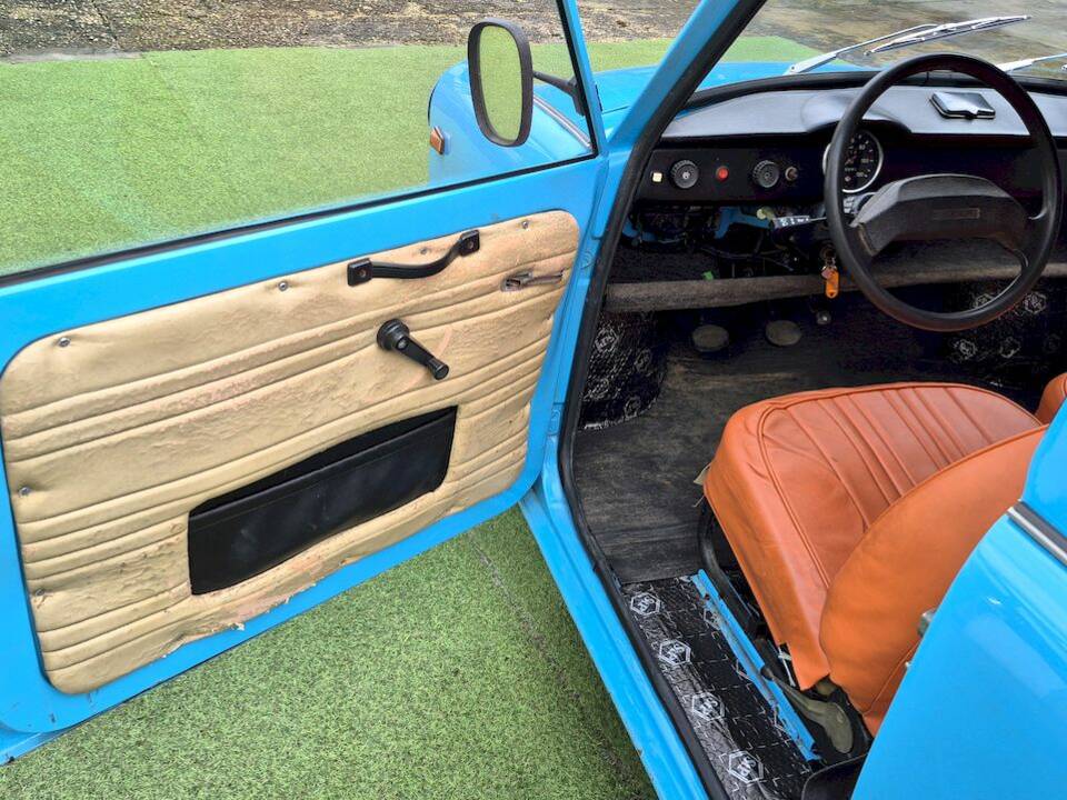 Image 24/45 of Trabant 601 (1966)