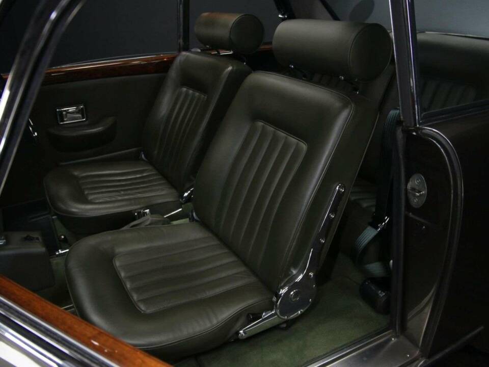 Image 32/50 de Bristol 411 Mk. I (1970)