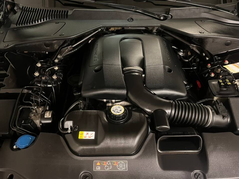 Bild 7/17 von Jaguar XJR Super V8 (2003)