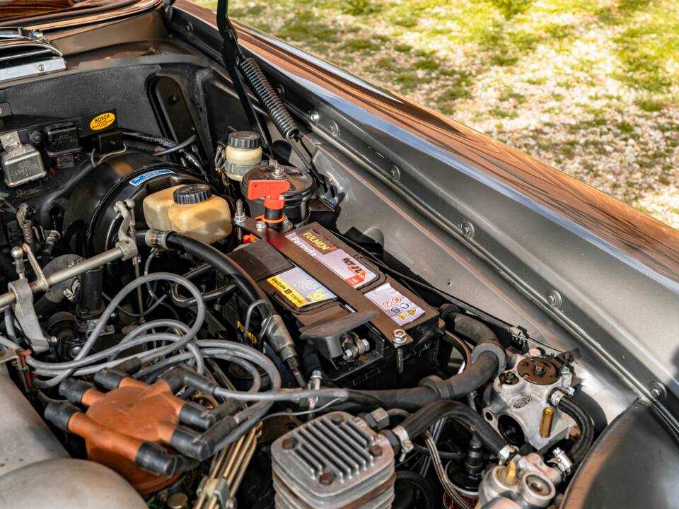 Image 52/86 of Mercedes-Benz 300 SE (1965)