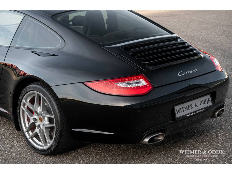 Image 18/26 of Porsche 911 Carrera (2010)