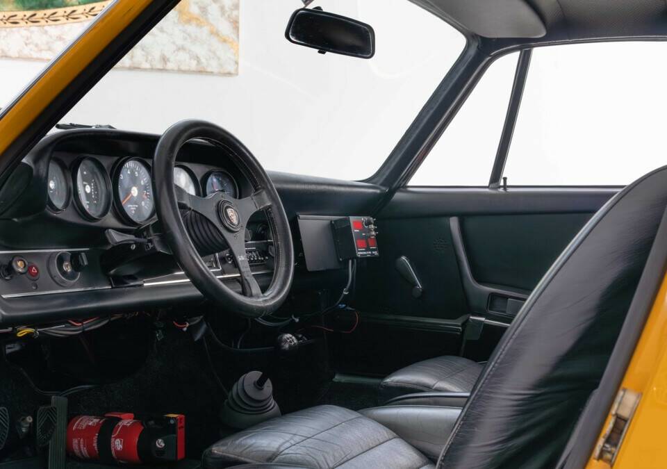 Image 18/33 of Porsche 911 Carrera RS 2.7 (Sport) (1973)