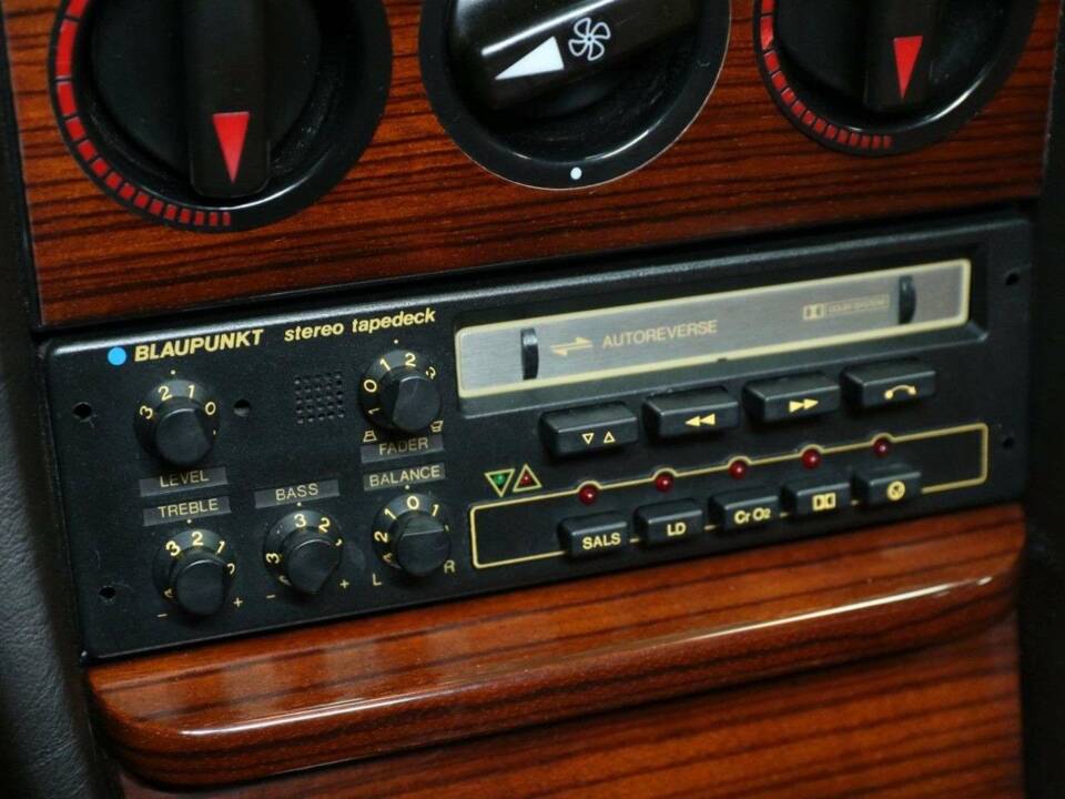 Image 19/50 of Mercedes-Benz 280 CE (1980)
