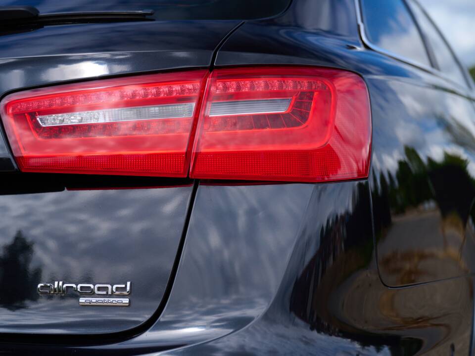 Bild 41/50 von Audi A6 3.0 TFSI allroad quattro (2012)