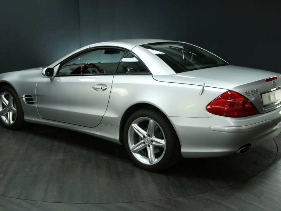 Immagine 4/30 di Mercedes-Benz SL 500 (2006)