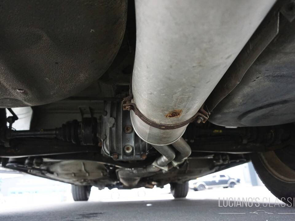 Image 56/59 of BMW 528i (1982)