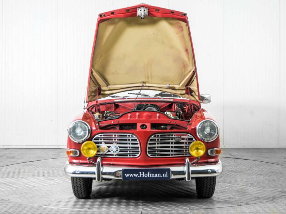 Image 43/50 of Volvo P 123 GT (1968)