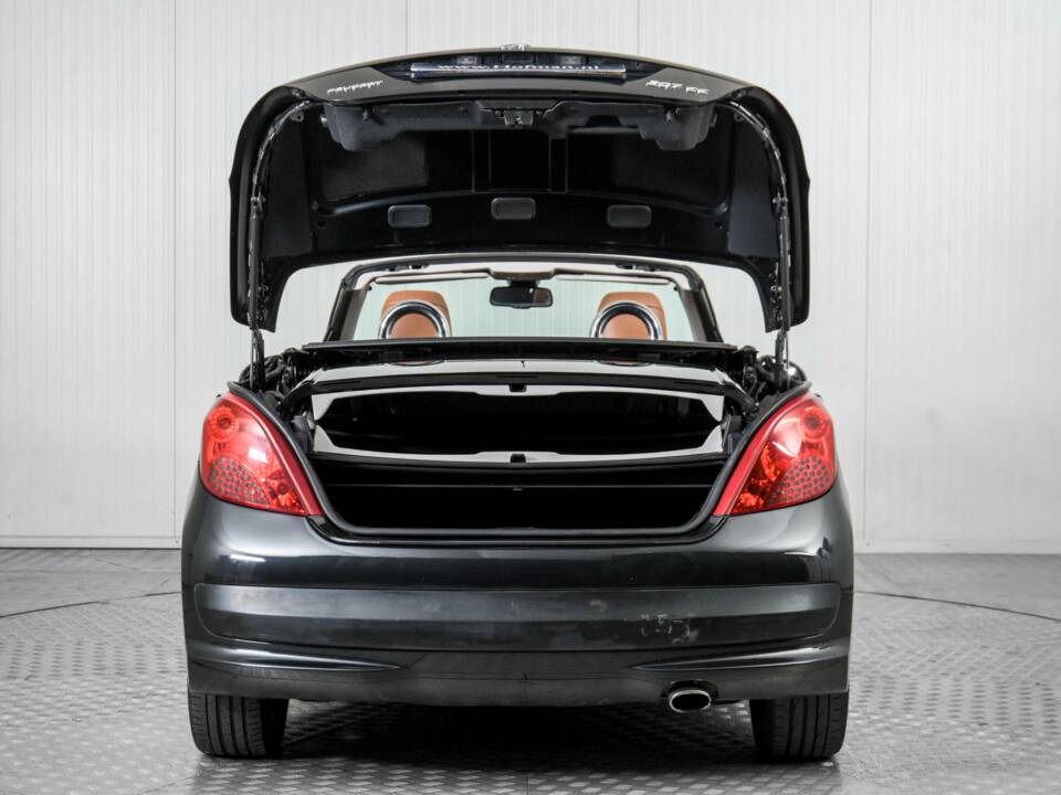 Image 40/50 de Peugeot 207 CC 1.6 VTi (2008)