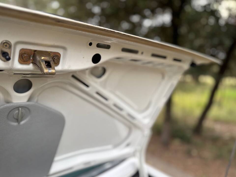 Bild 19/47 von BMW 528i (1986)