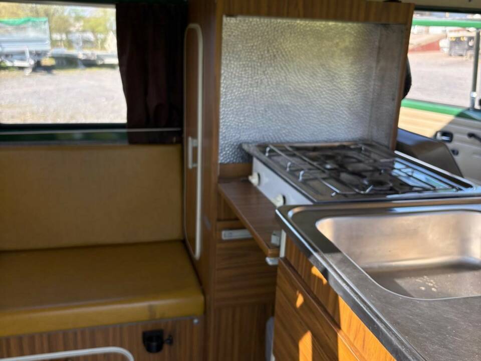 Bild 10/21 von Volkswagen T2b Westfalia (1972)
