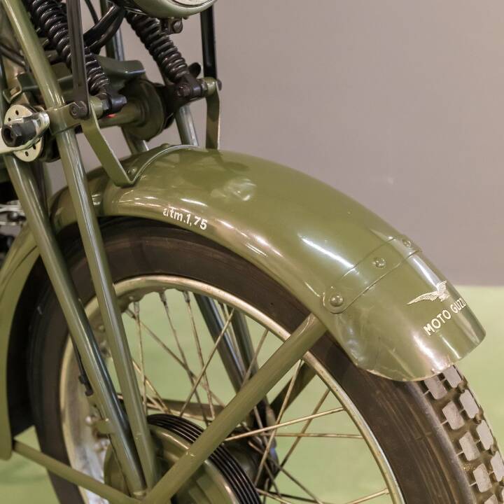 Bild 4/11 von Moto Guzzi DUMMY (1946)