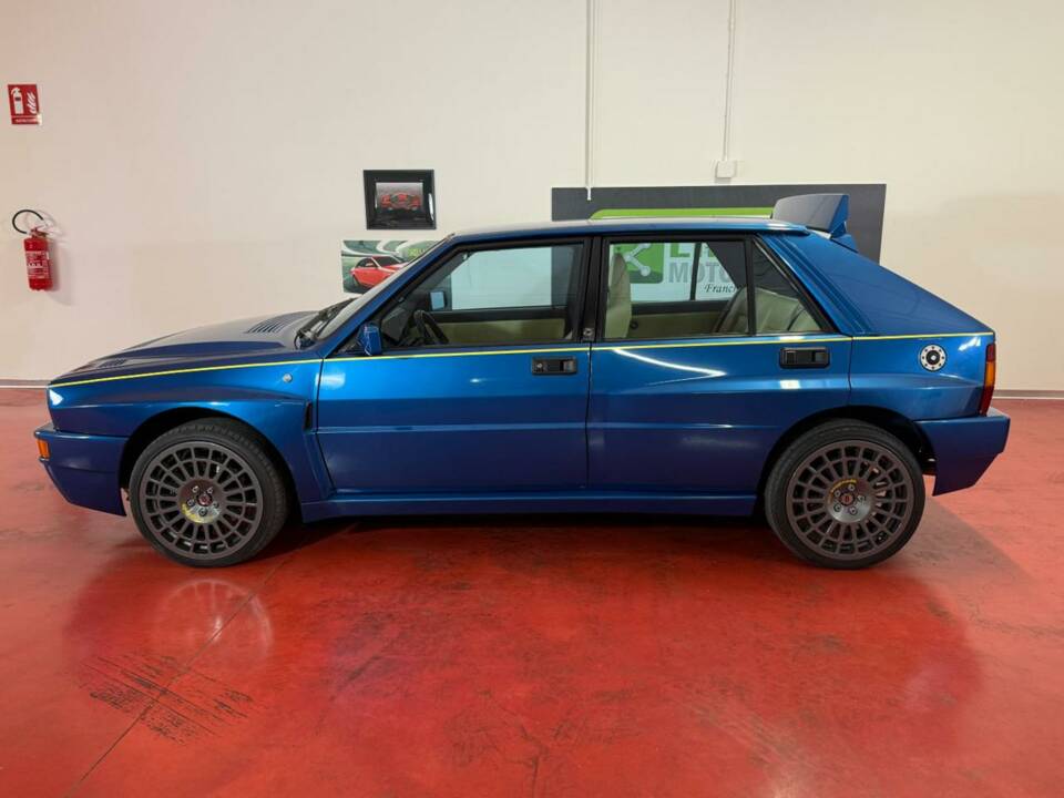 Image 3/50 of Lancia Delta HF Integrale 16V (1994)