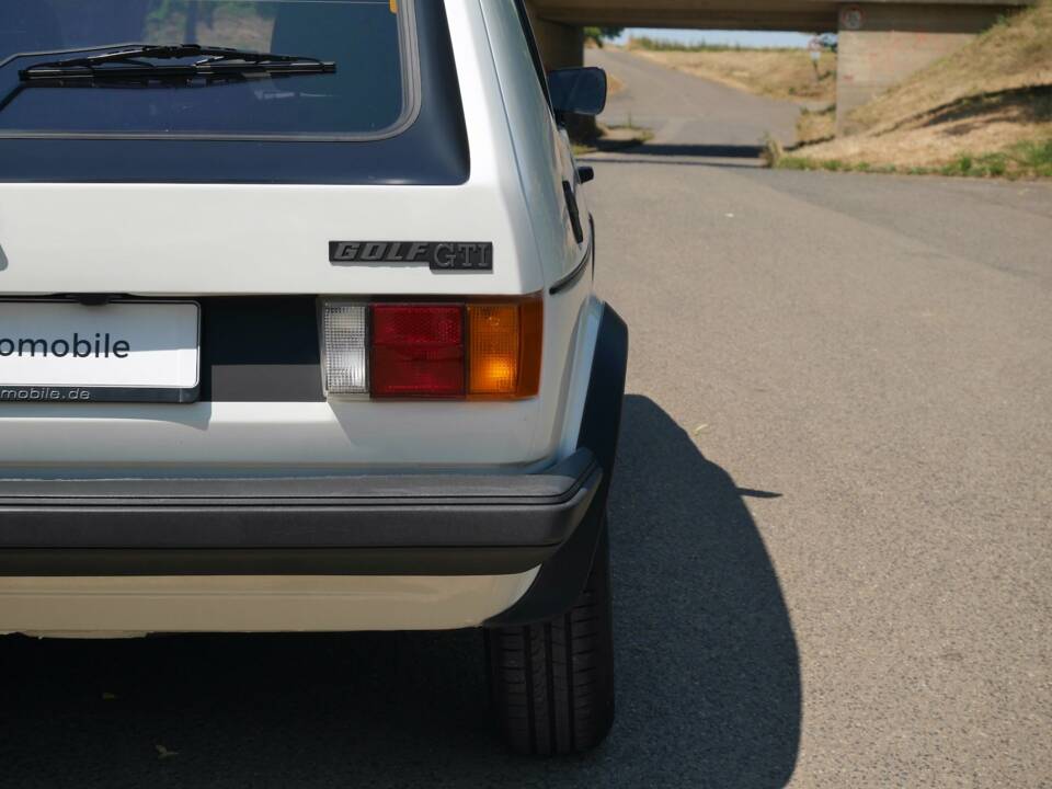 Image 13/35 of Volkswagen Golf Mk I GTI 1.6 (1980)