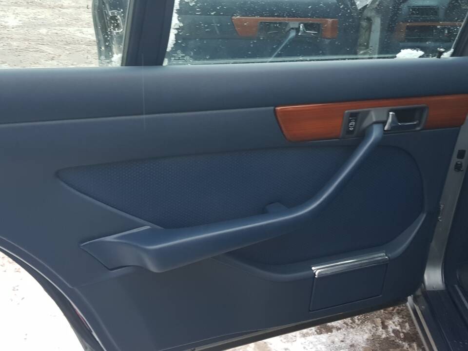 Bild 36/60 von Mercedes-Benz 300 SDL (1987)