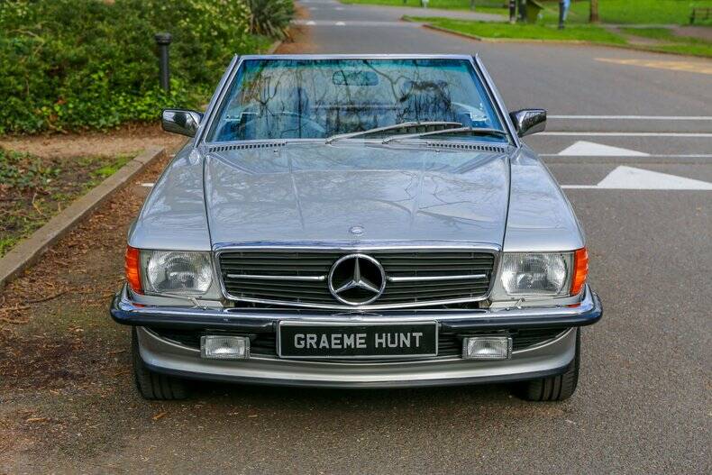 Image 7/50 of Mercedes-Benz 500 SL (1987)
