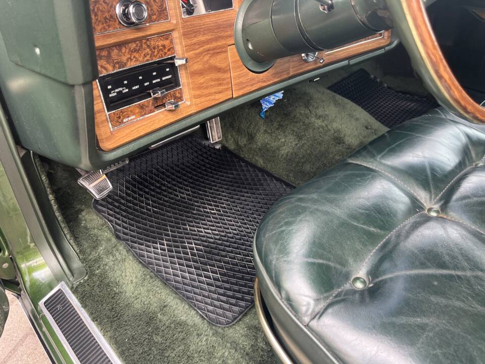 Image 14/20 of Lincoln Continental Mark IV (1973)