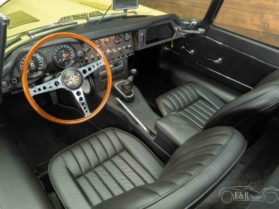 Imagen 18/19 de Jaguar E-Type 4.2 (1965)