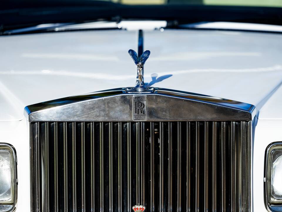 Immagine 10/38 di Rolls-Royce Silver Spirit (1983)