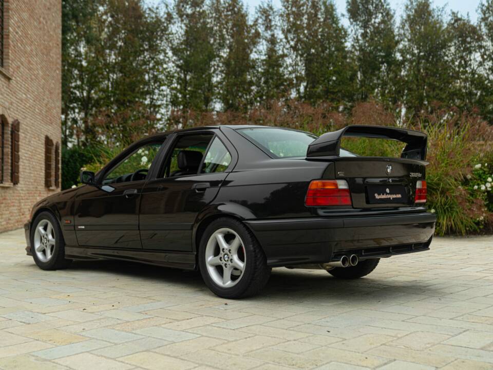 Image 7/50 of BMW 318 (1994)