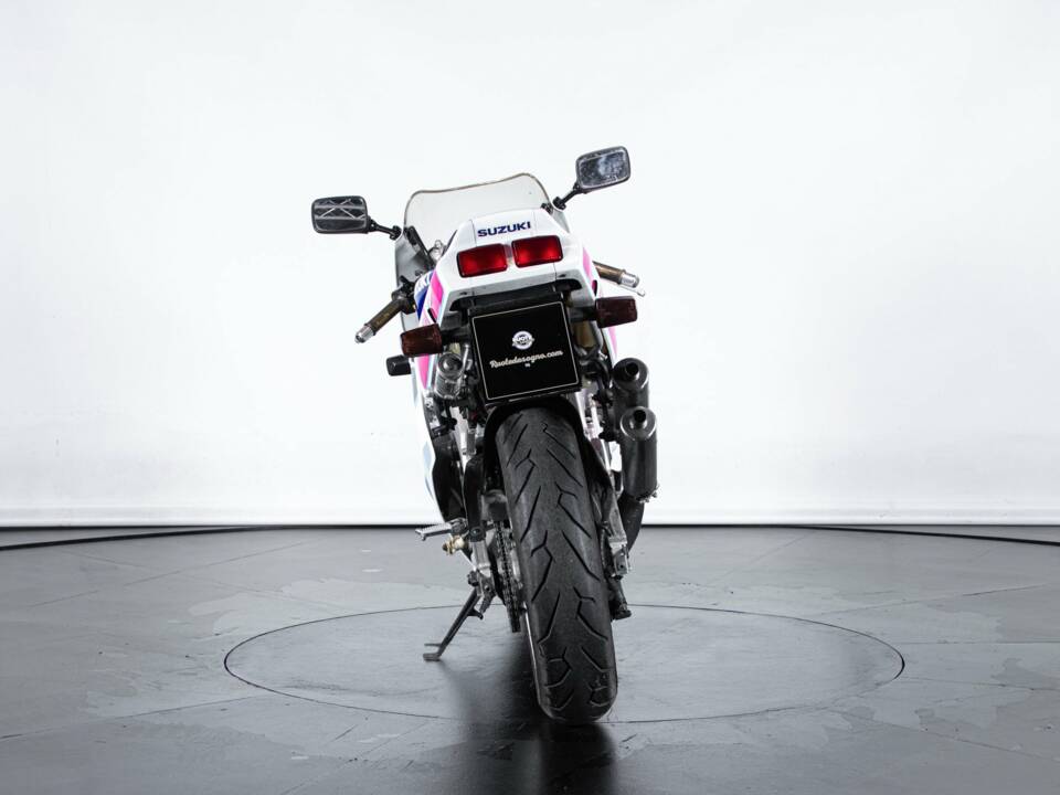 Image 3/50 of Suzuki DUMMY (1992)