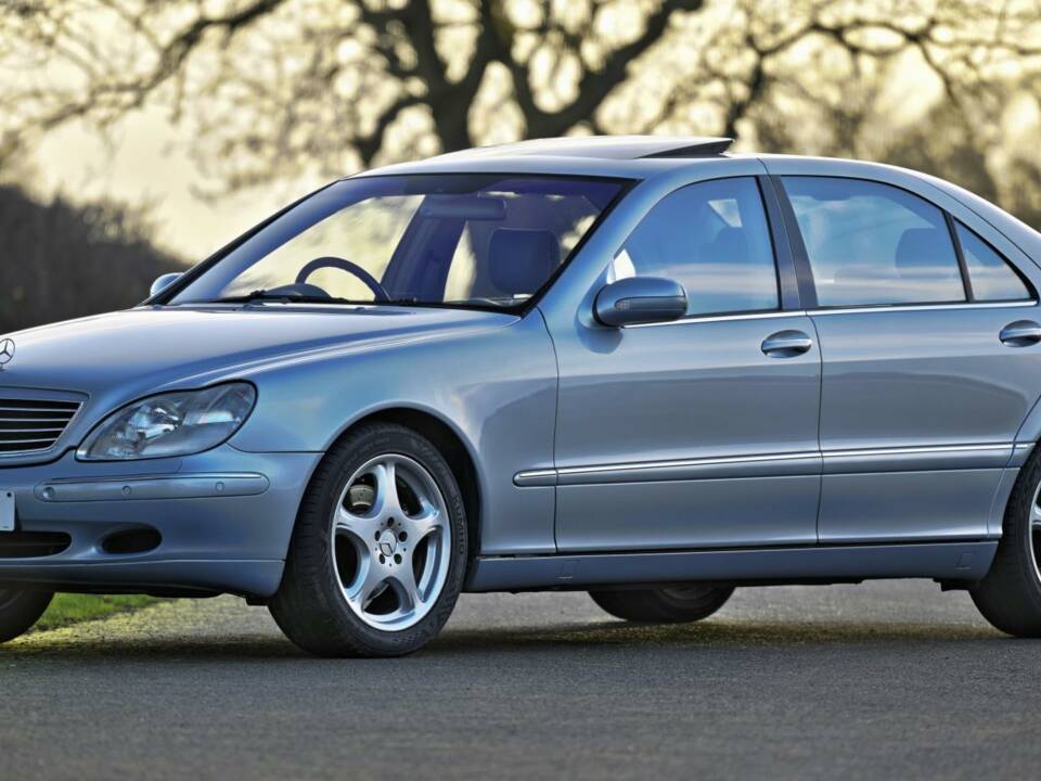 Image 15/50 de Mercedes-Benz S 500 L (2001)