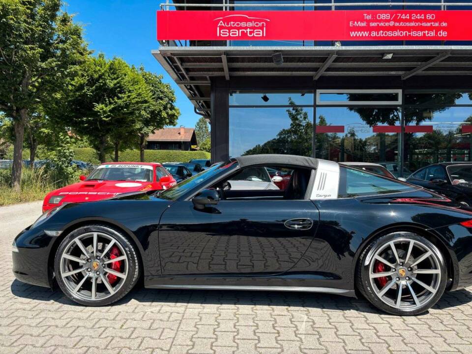 Image 18/20 of Porsche 911 Targa 4 GTS (2015)