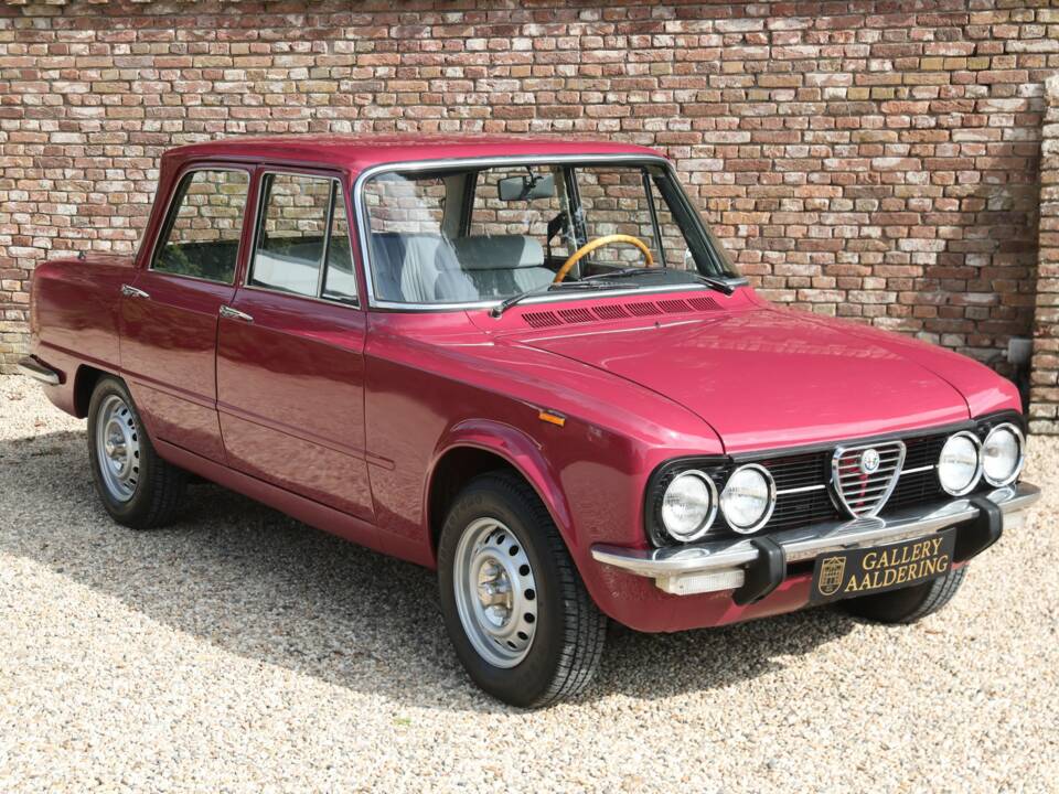 Image 38/50 de Alfa Romeo Giulia Nuova Super 1300 (1975)