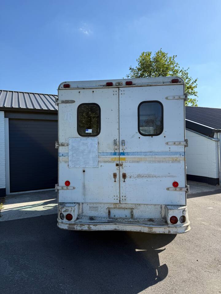 Image 5/18 of Chevrolet Step Van P30 (1979)