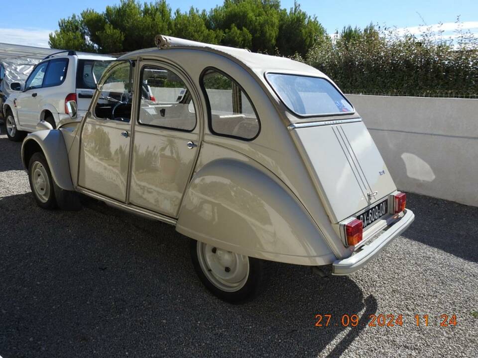 Image 8/71 de Citroën 2 CV 4 (1971)