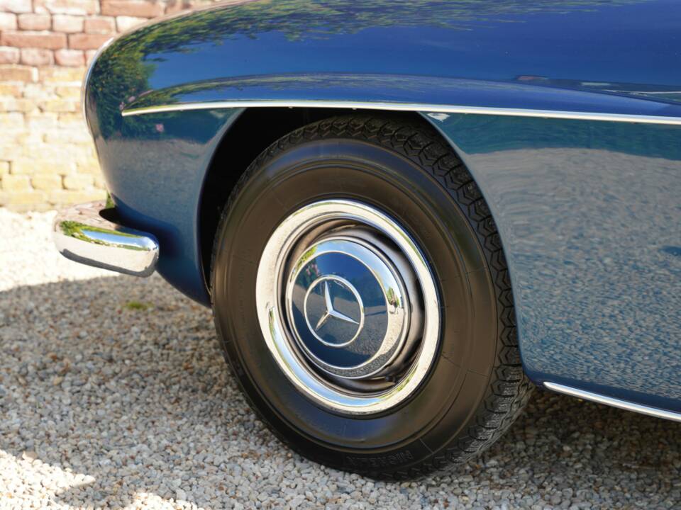 Imagen 28/50 de Mercedes-Benz 190 SL (1960)