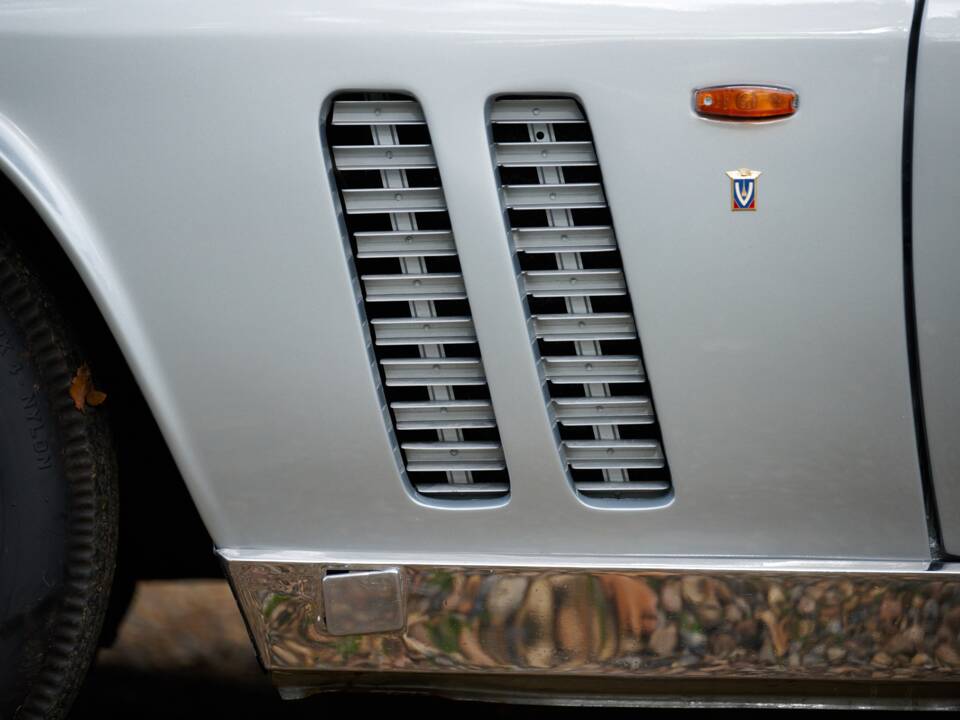 Image 26/50 of Jensen FF (1967)