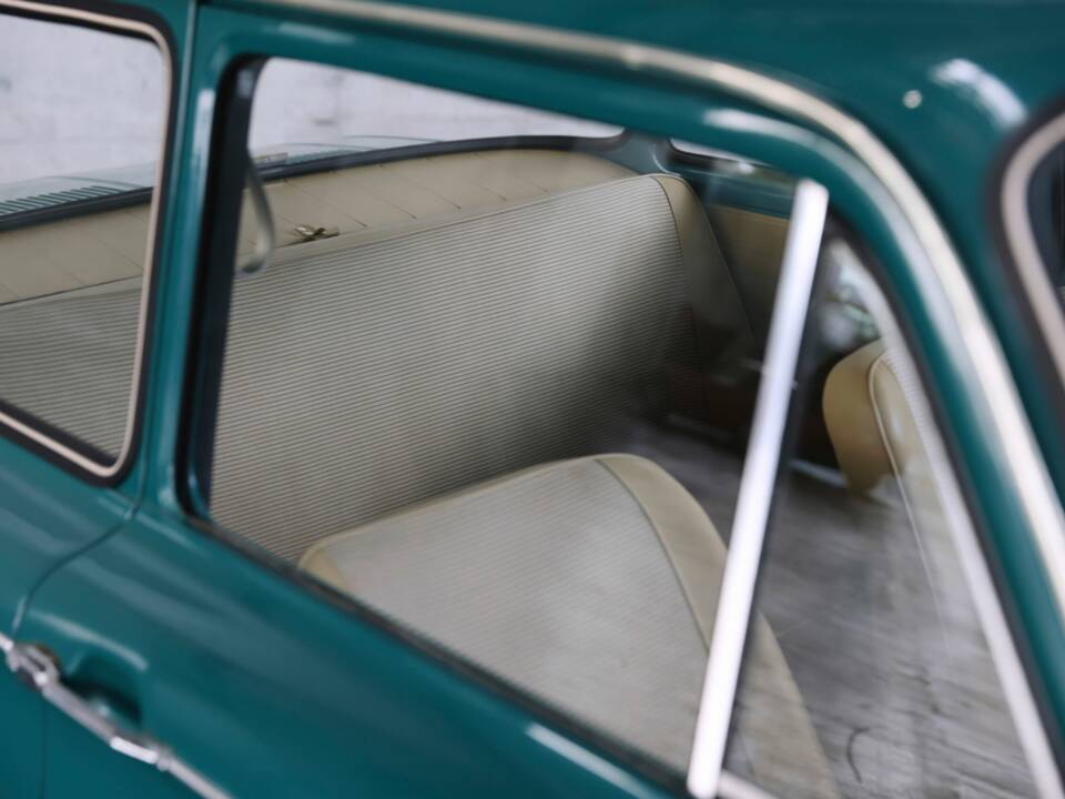 Bild 24/38 von NSU Prinz 4 L (1971)