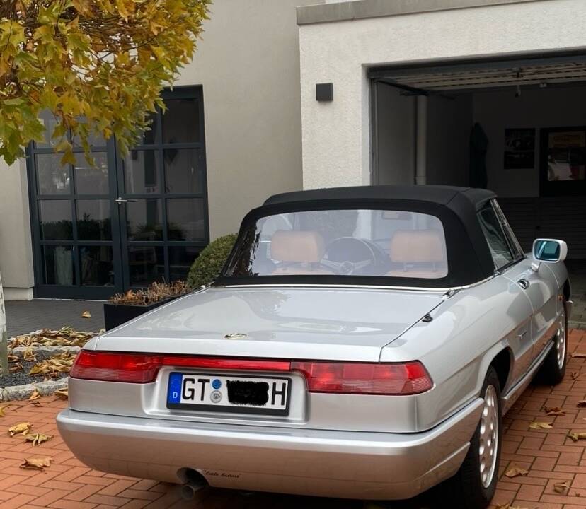 Bild 2/19 von Alfa Romeo 2.0 Spider (1990)
